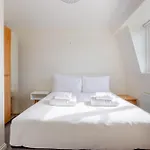 Cosy 1Bd Flat City Views And Easy Transport Links