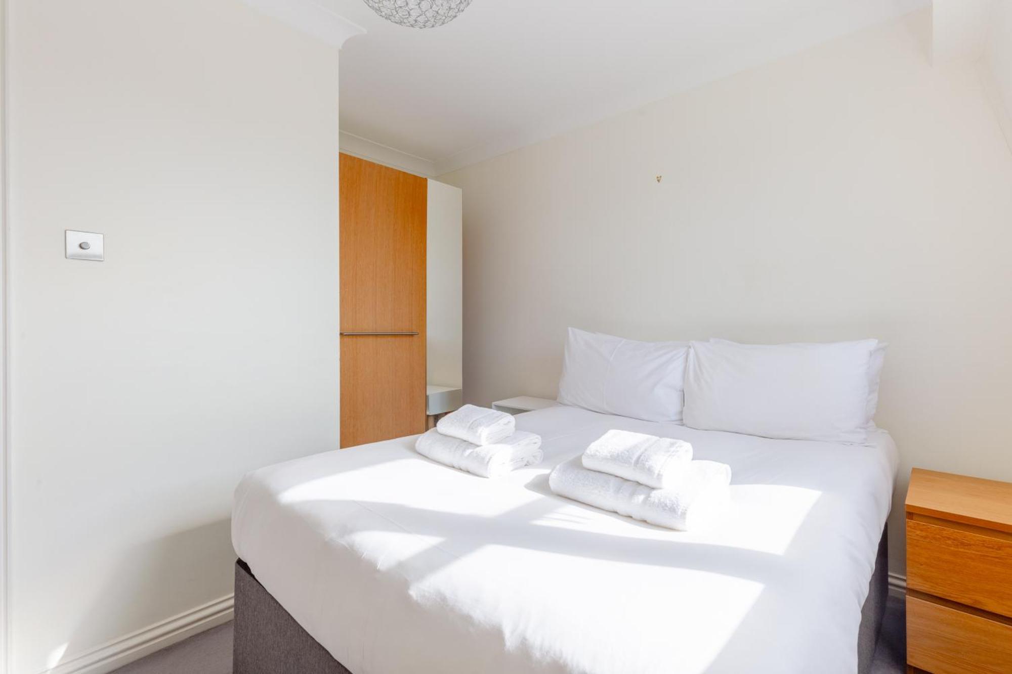Cosy 1bd Flat Views And Easy Transport Links *